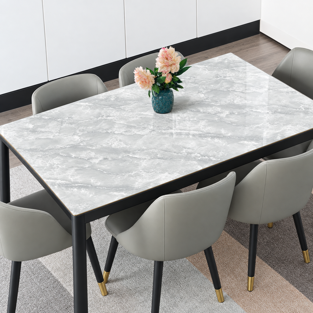Pellicola Effetto Marmo Ghiaccio in PVC 2mm - applicata sul tavolo